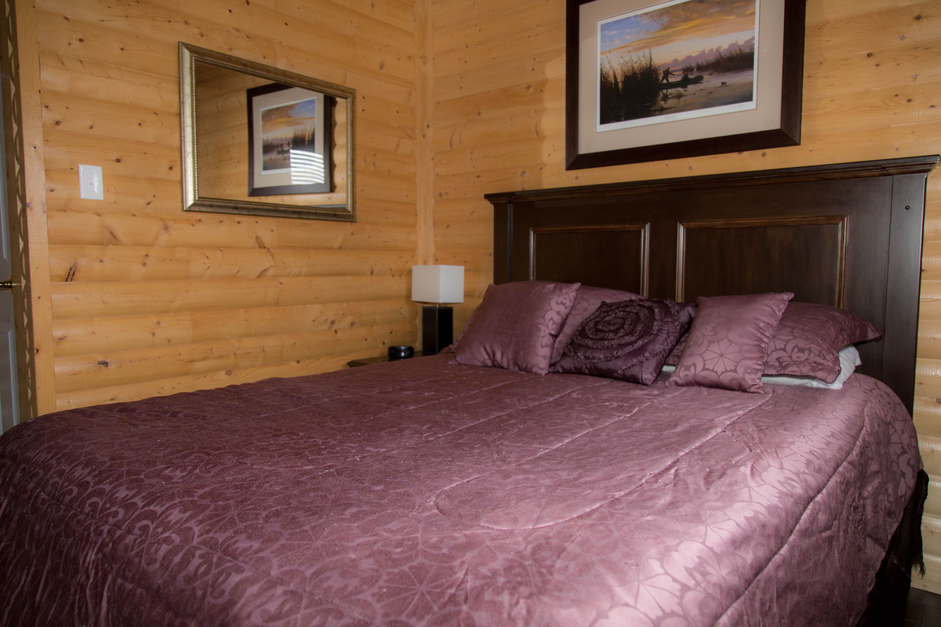 Vacation Home, 3 Bedrooms | Senge med topmadrasser, strygejern/strygebræt, gratis Wi-Fi, sengetøj