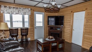 Vacation Home, 3 Bedrooms | Área de sala de estar