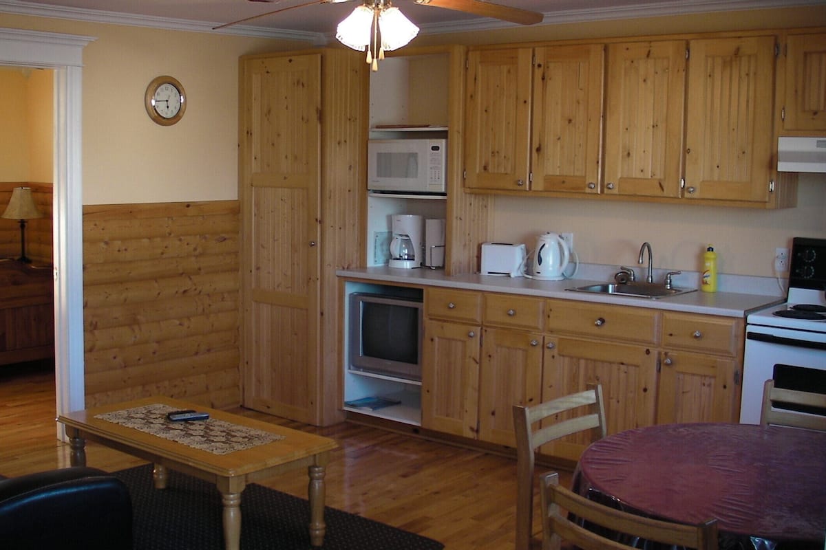 Cabane, 2 chambres | 3 chambres, surmatelas, fer et planche Ă repasser, Wi-Fi gratuit