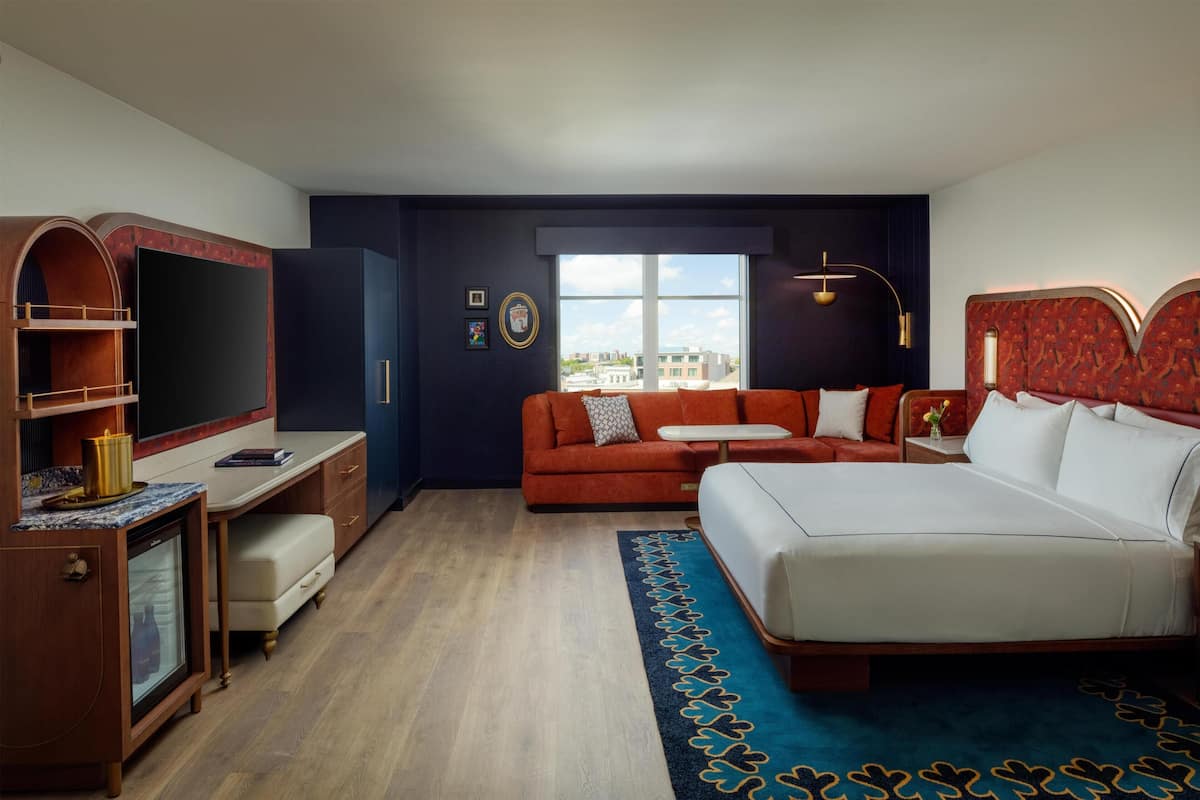 In-room safe, desk, laptop workspace, WiFi (free)