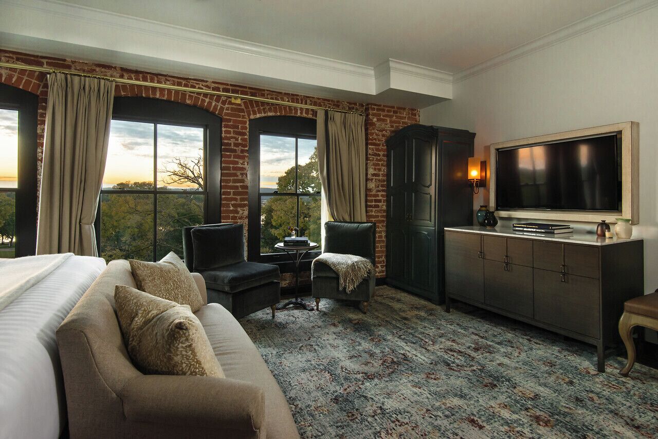 1 bedroom, premium bedding, pillow-top beds, in-room safe