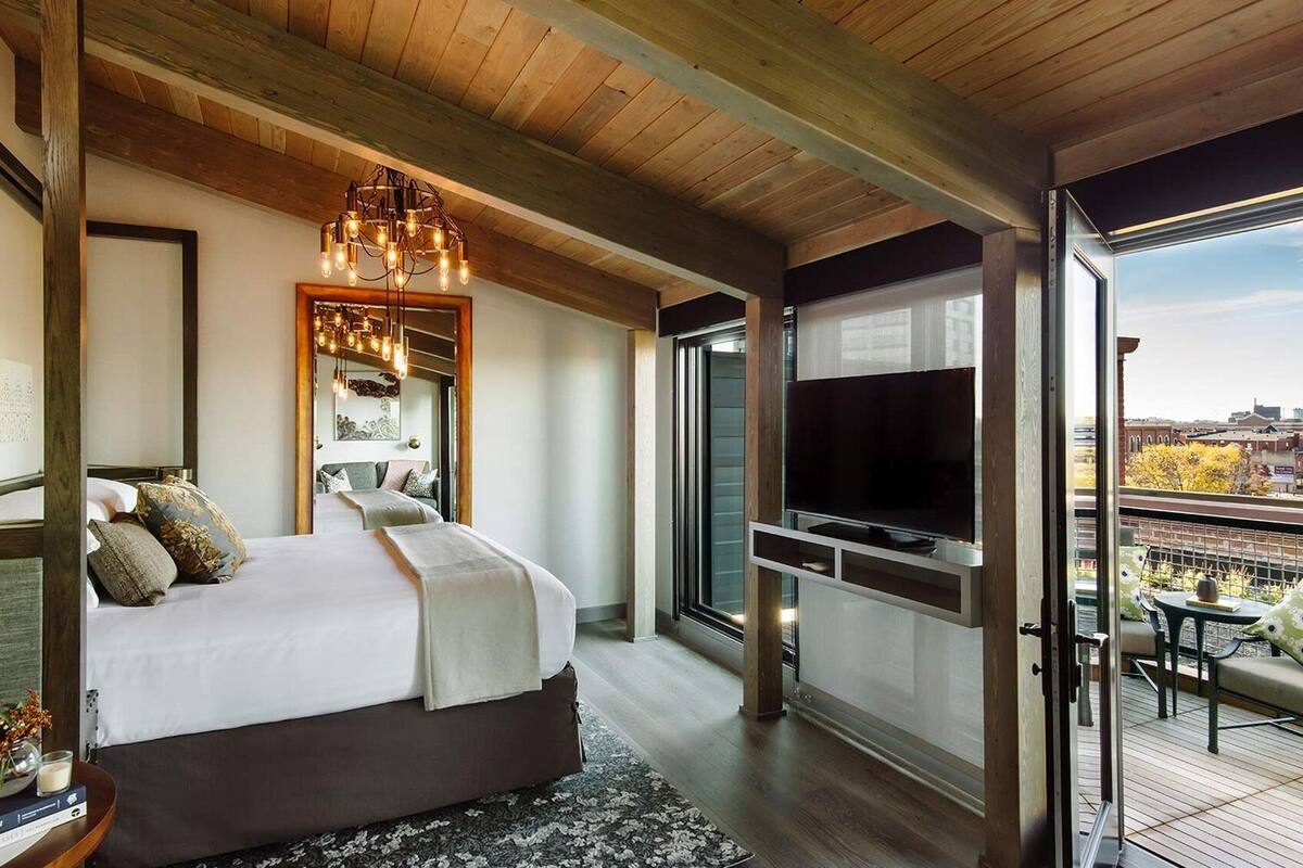 1 bedroom, premium bedding, pillow-top beds, in-room safe