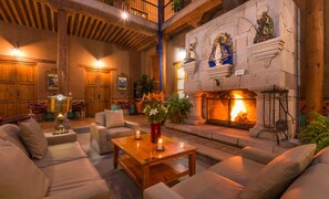 Fireplace - Hotel Casa del Refugio (Patzcuaro)