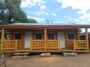 Exterior detail - No Name City Luxury Cabins & RV (Sturgis)