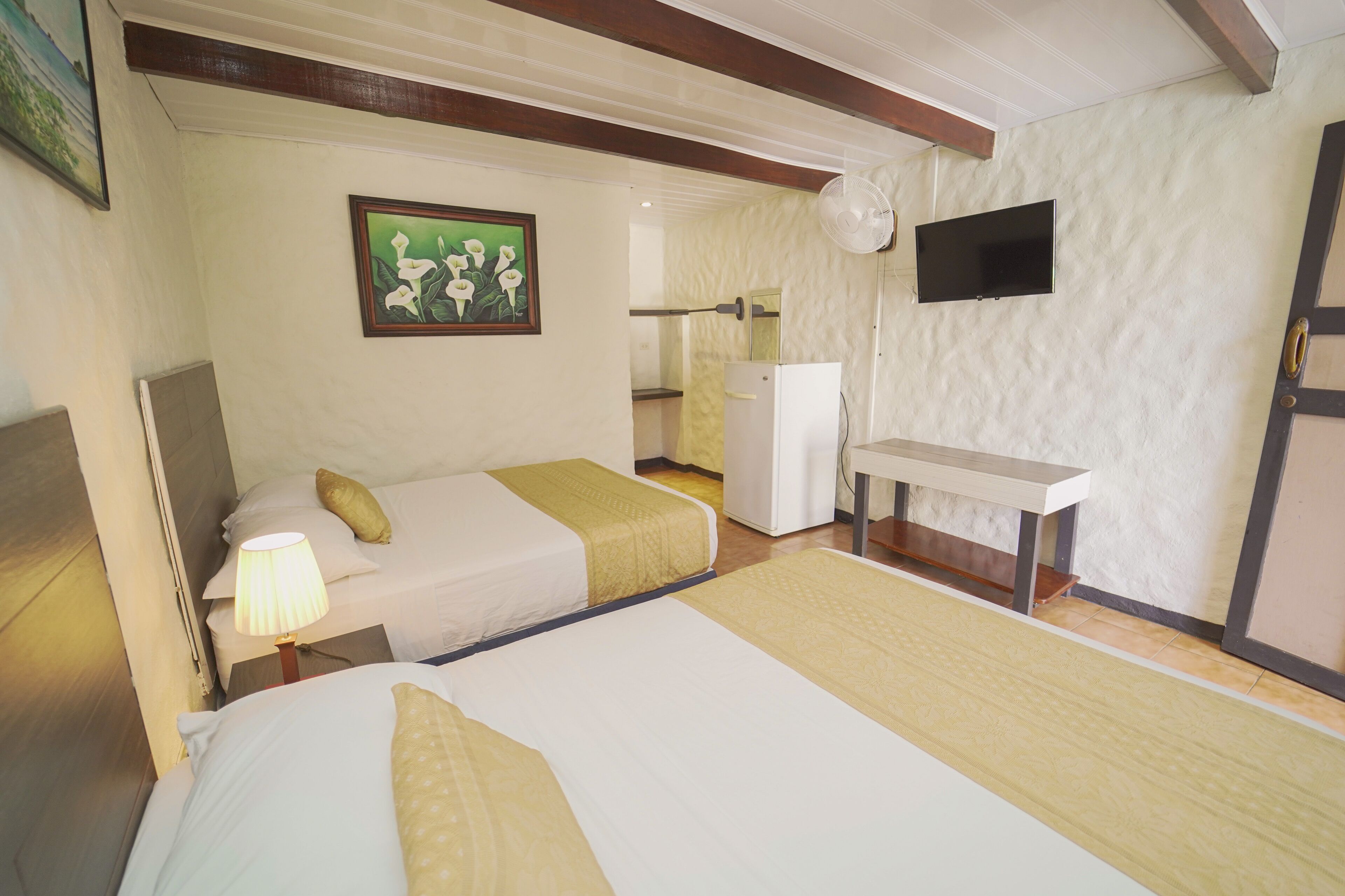 triple room | 1 bedroom, iron/ironing board, free wifi, bed sheets