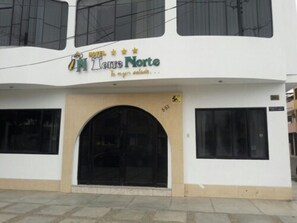 Exterior - Hotel Torre Norte (Trujillo)