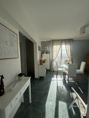 Cottage, Ensuite (Les Pieds dans l'Eau) | Lounge