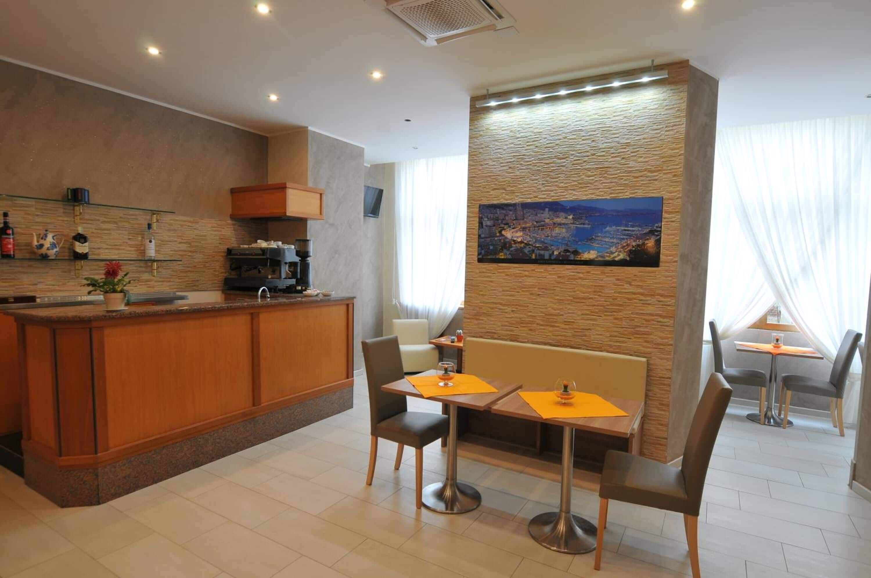 Foto - Hotel Montecarlo