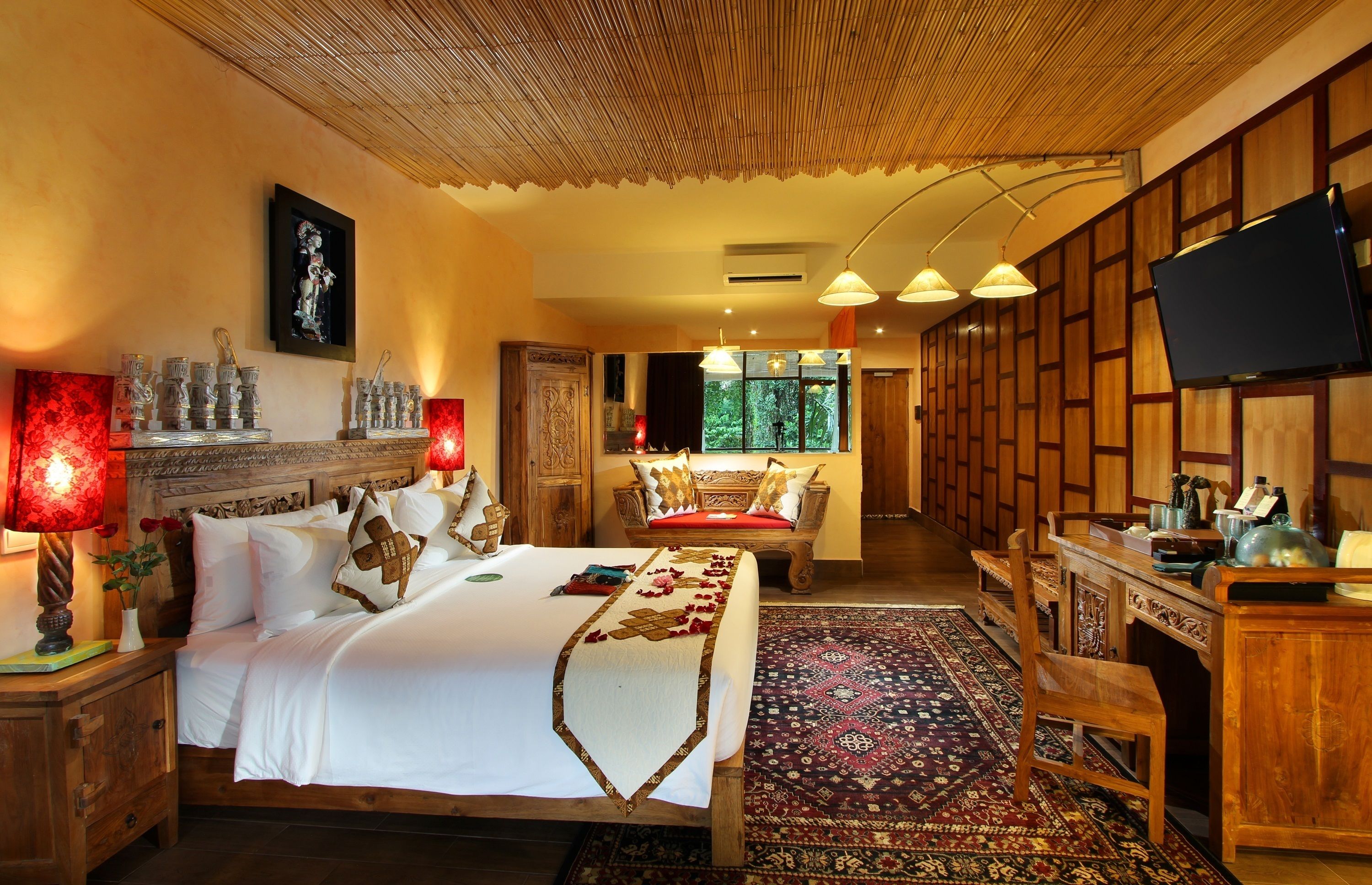 1 bedroom, egyptian cotton sheets, premium bedding, pillow-top beds