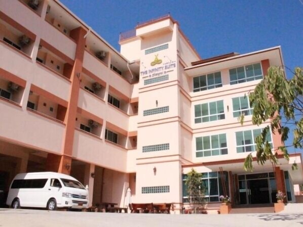 واجهة المنشأة