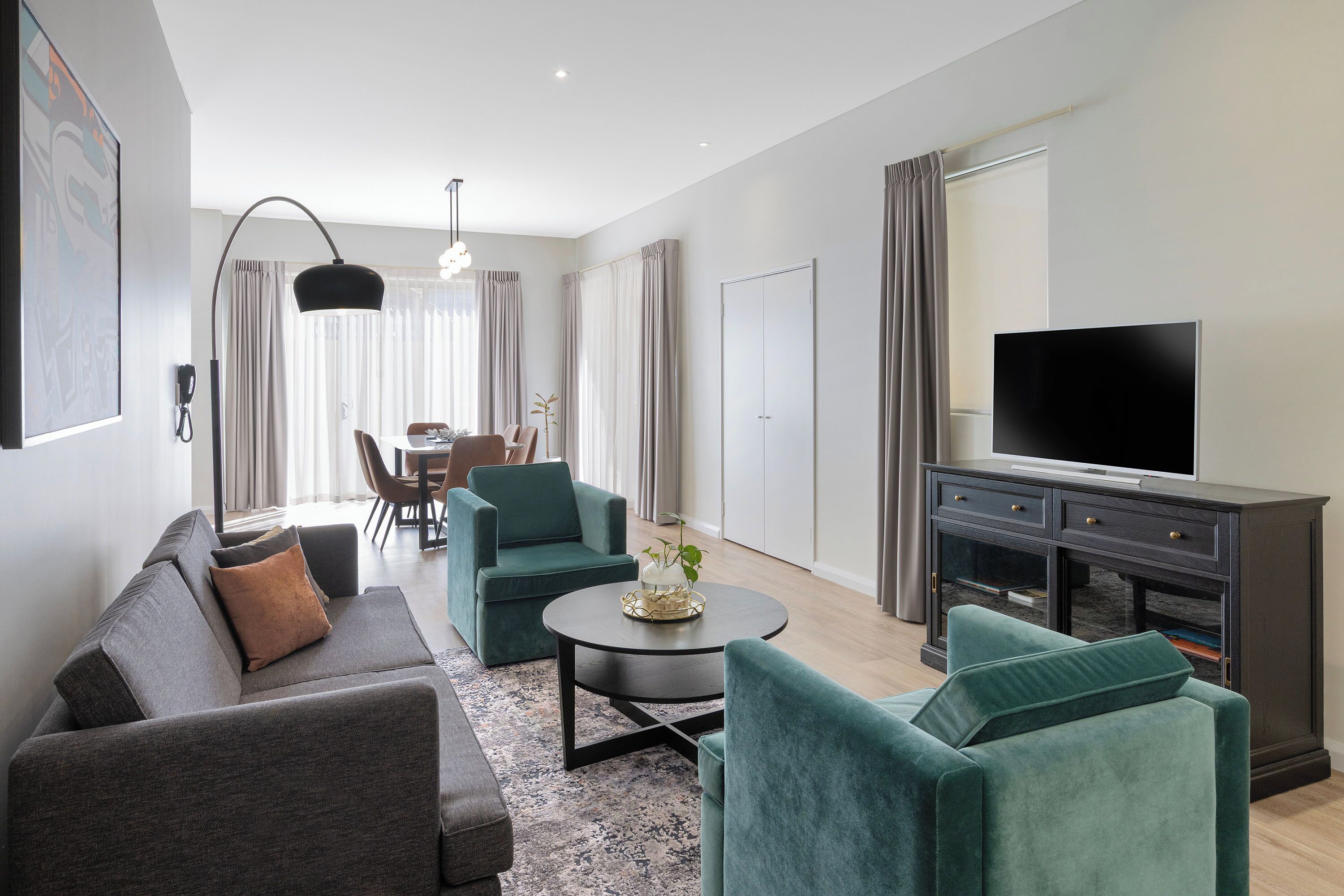 apartment, 2 bedrooms | living area | flat-screen tv