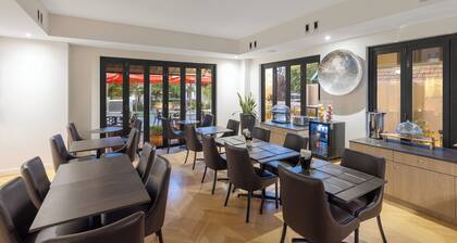 Club Wyndham Perth, Trademark Collection by Wyndham