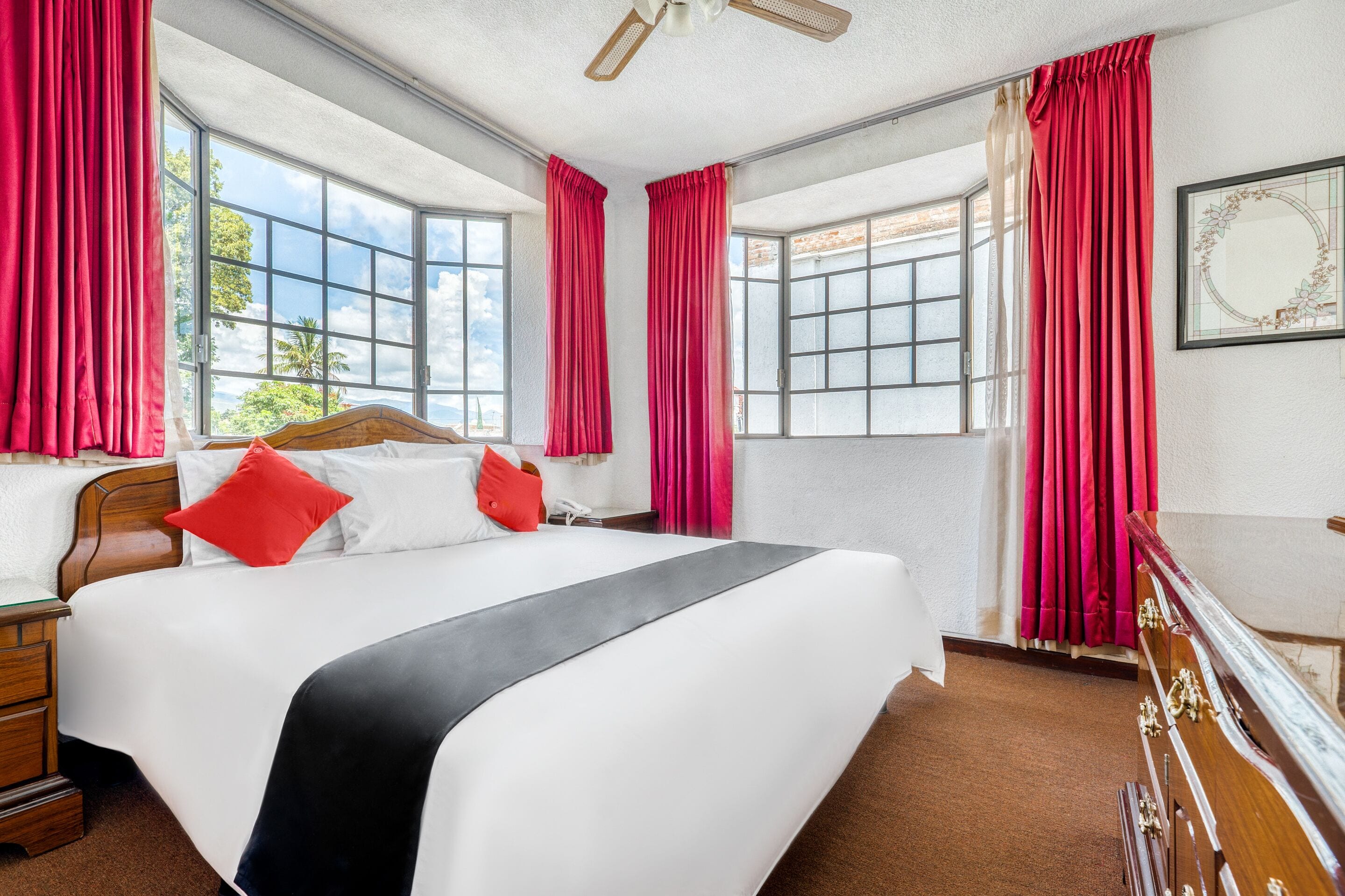 Superior Room | Desk, free WiFi, bed sheets