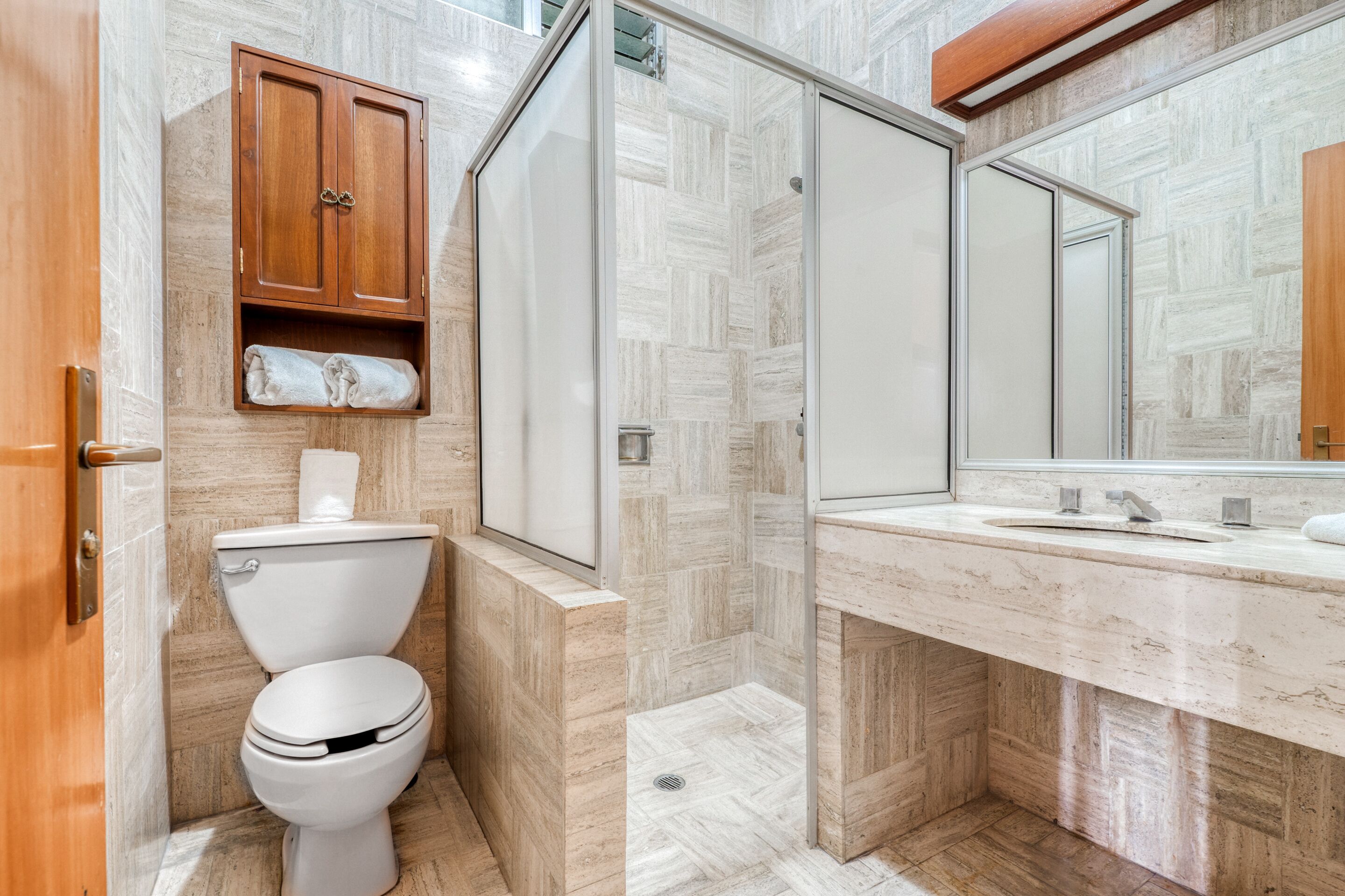 standard double room, 2 double beds | bathroom | shower, towels, soap, shampoo