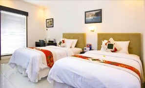 Minibar, in-room safe, desk, rollaway beds