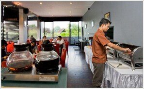Daily buffet breakfast (IDR 50000 per person)