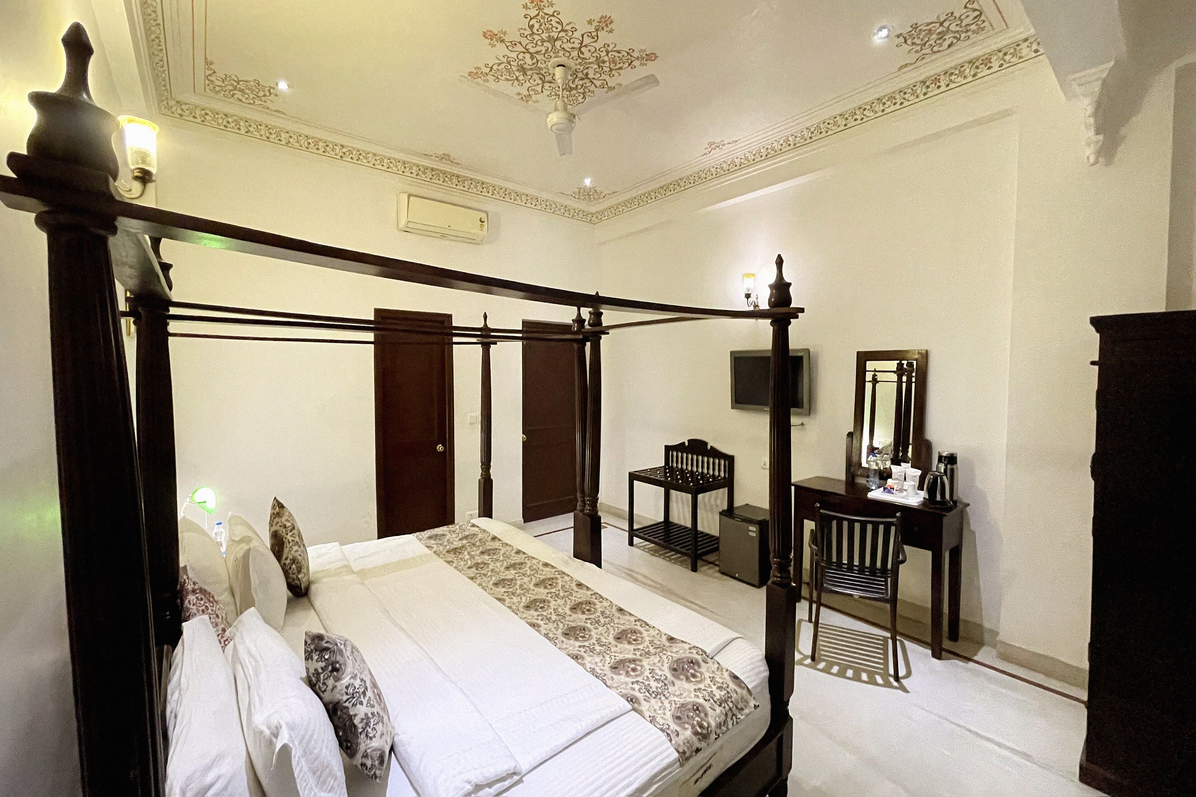 presidential studio suite | 1 bedroom, premium bedding, in-room safe, desk