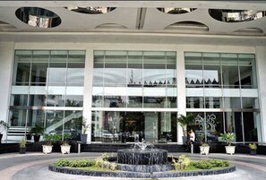 Property entrance - Royal Suite Condotel (Medan)