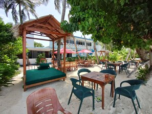 Exterior - Batuta Maldives Surf View Guesthouse (Thulusdhoo Island)