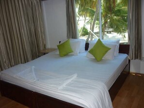 Standard Double Room, Sea View | Living room - Batuta Maldives Surf View Guesthouse (Thulusdhoo Island)