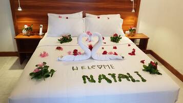 Standard Double or Twin Room | Living room