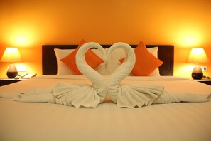 In-room safe, desk, free WiFi, bed sheets