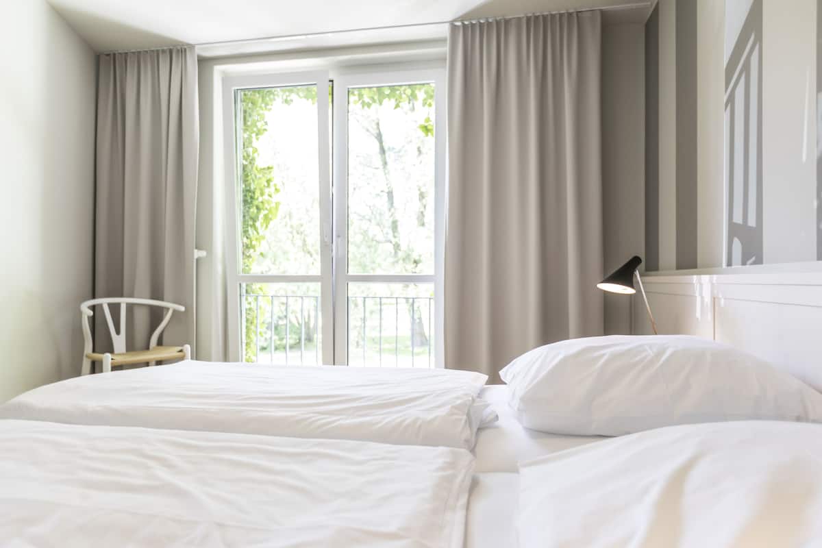 Apartment B, 2 bedrooms | Individually decorated, individually furnished, iron/ironing board