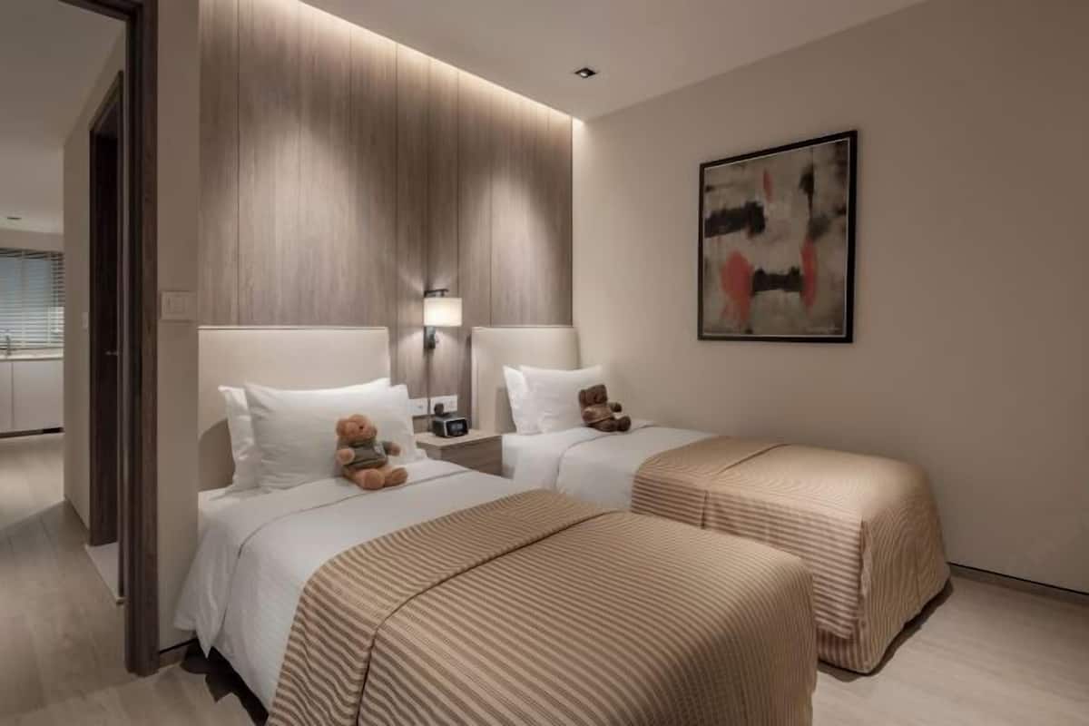 1 bedroom, in-room safe, blackout curtains, free WiFi