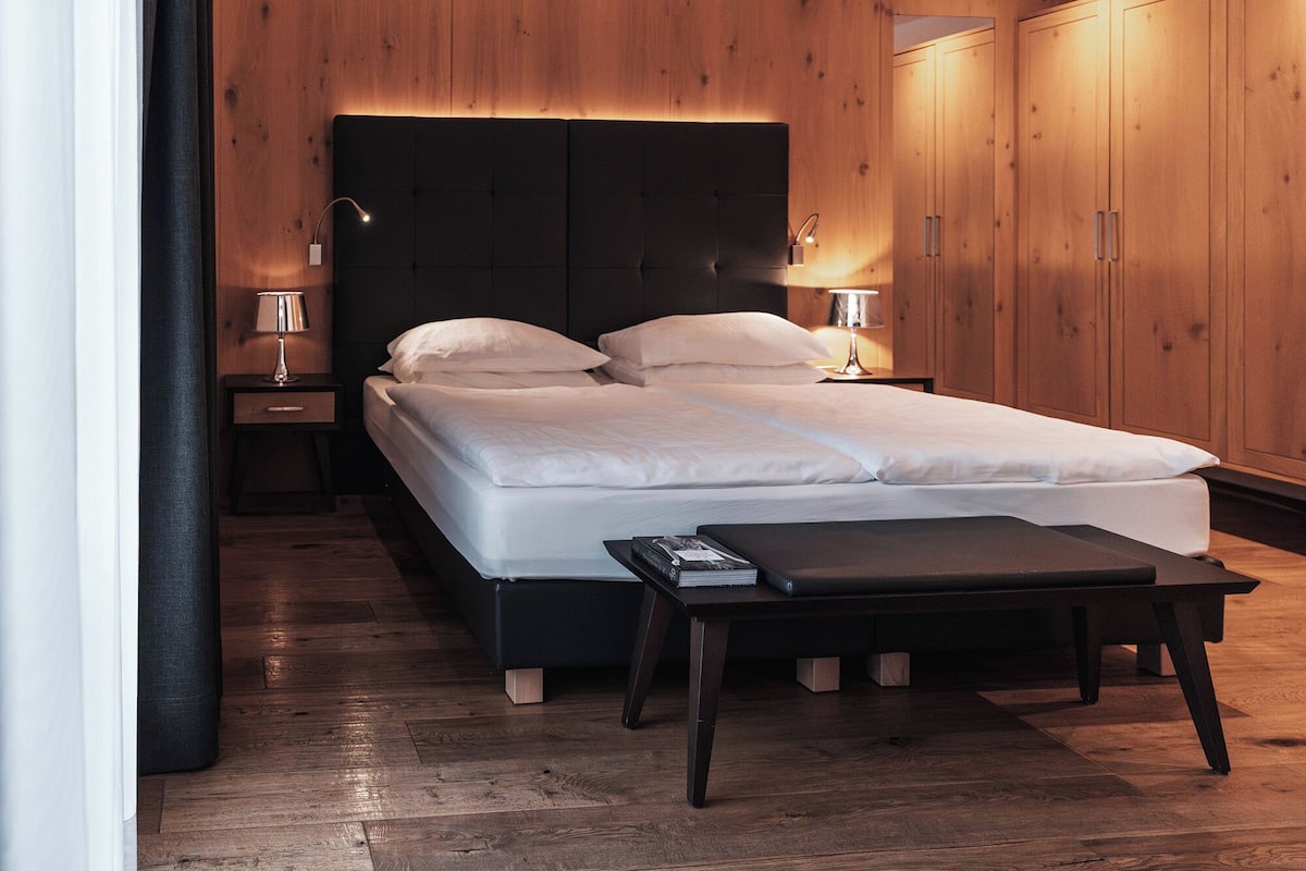 Premium Triple Room, Multiple Beds, Mountain View, Slope side | 1 bedroom, down duvets, Select Comfort beds, minibar