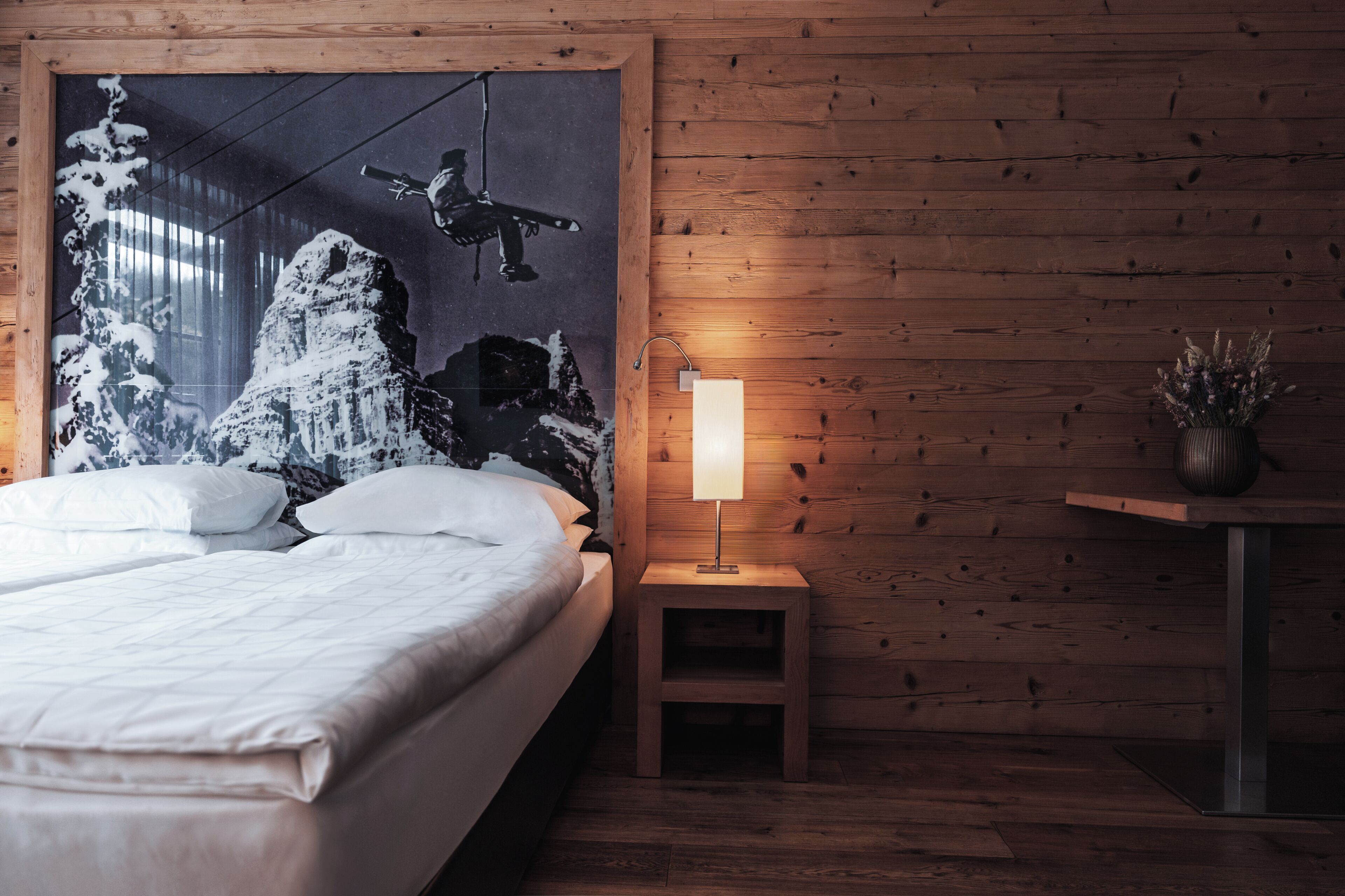 Duntäcken, Select Comfort-madrasser och minibar