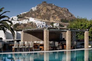 Poolside bar - Nefeli Villas (Skiros)