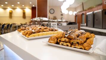 Desayuno buffet incluido todos los días