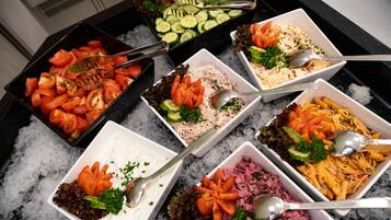 Free daily buffet breakfast