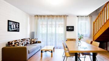 30-cm flat-screen TV with cable channels, TV