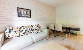 Appartement 2 pièces avec coin nuit 6 personnes | Área de estar | TV de tela plana 30 cm com canais a cabo, TV