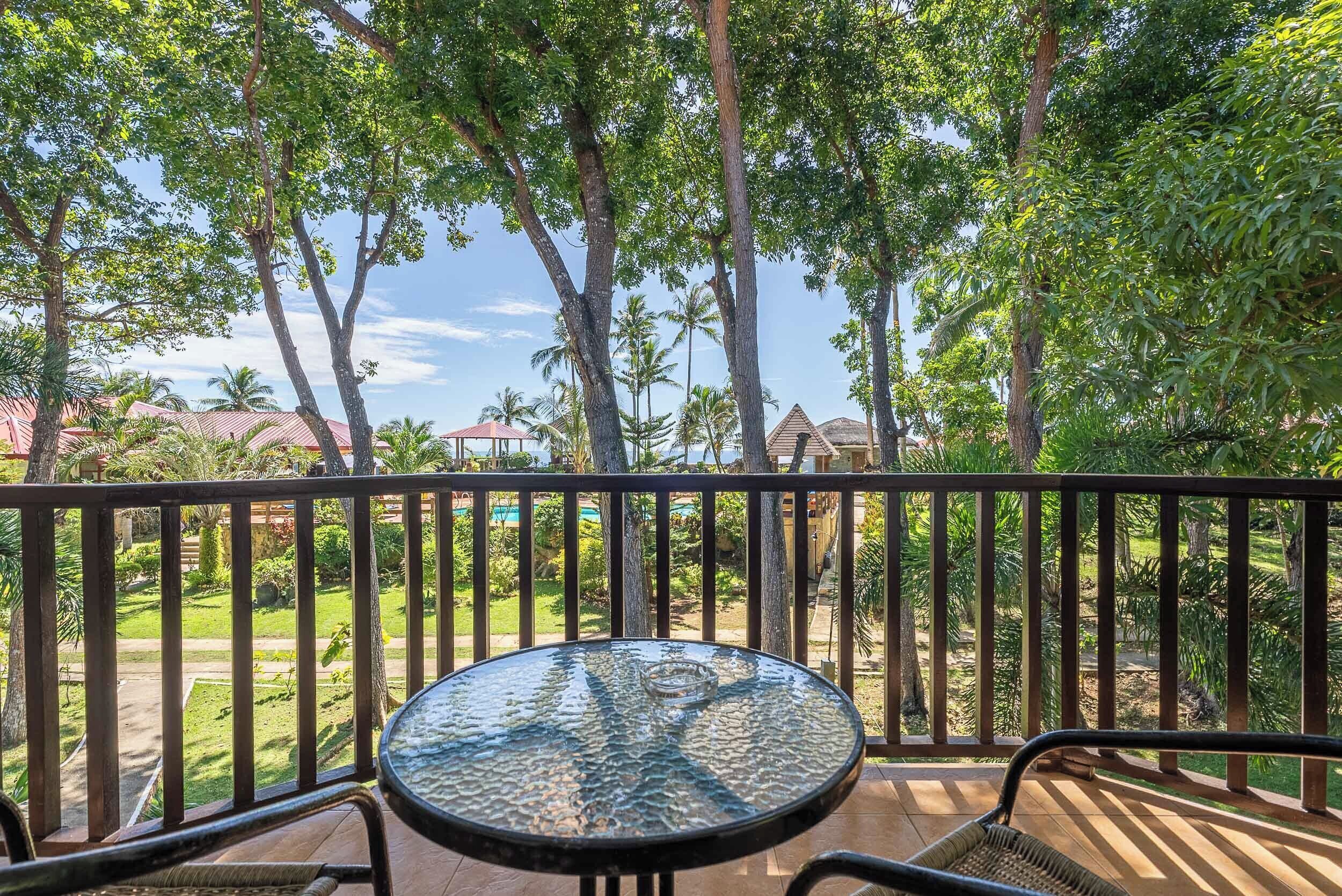 room, garden view | terrace/patio