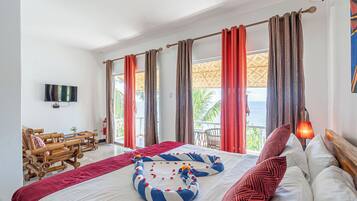 Ocean View Bungalow Deluxe | Minibar, in-room safe, desk, free cribs/infant beds