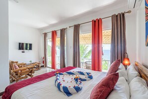 Bungalow Deluxe, vue sur l’océan | Minibar, coffre-fort, bureau, lit de bébé (gratuit)