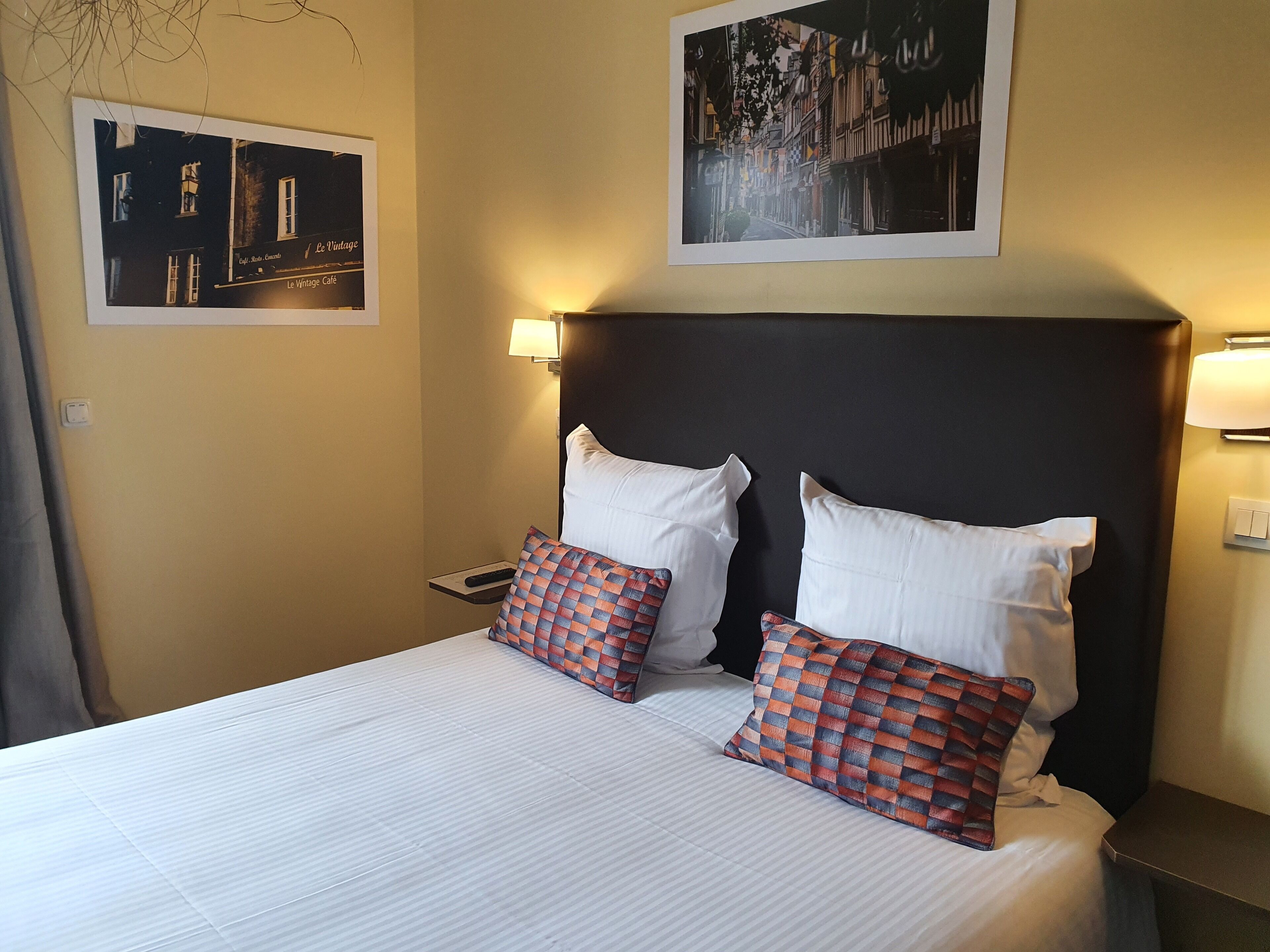 comfort double room (10) | in-room safe, iron/ironing board, free wifi