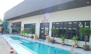 숙박 시설 입구