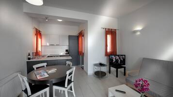 Grand Villa, 2 Bedrooms, Private Pool | Living area | 28-inch flat-screen TV with digital channels, plasma TV