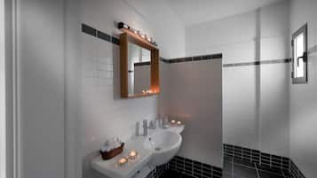 Grand Villa, 2 Bedrooms, Private Pool | Bathroom