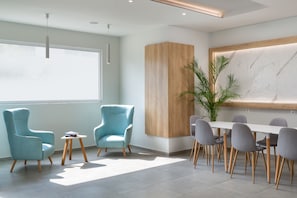 Lobby sitting area - Rose Hotel Faliraki (Rhodes)