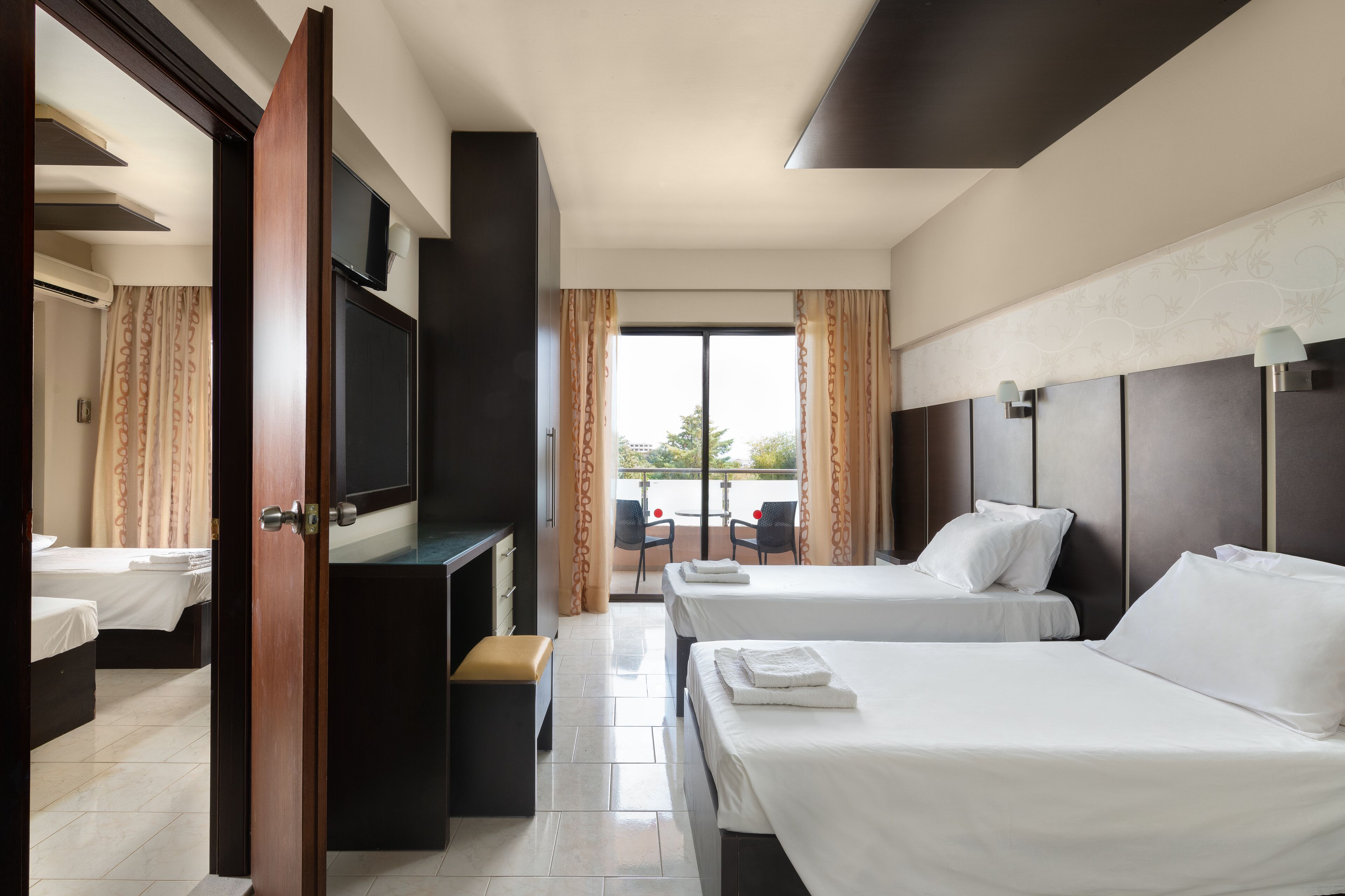 studio, pool view | blackout curtains, free wifi, bed sheets