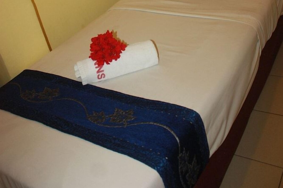 Desk, WiFi (free), bed sheets