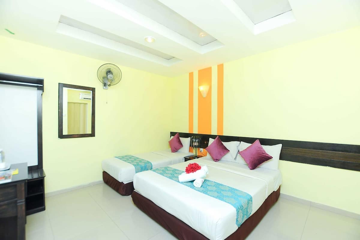 Skrivebord, wi-fi (inkludert) og sengetøy