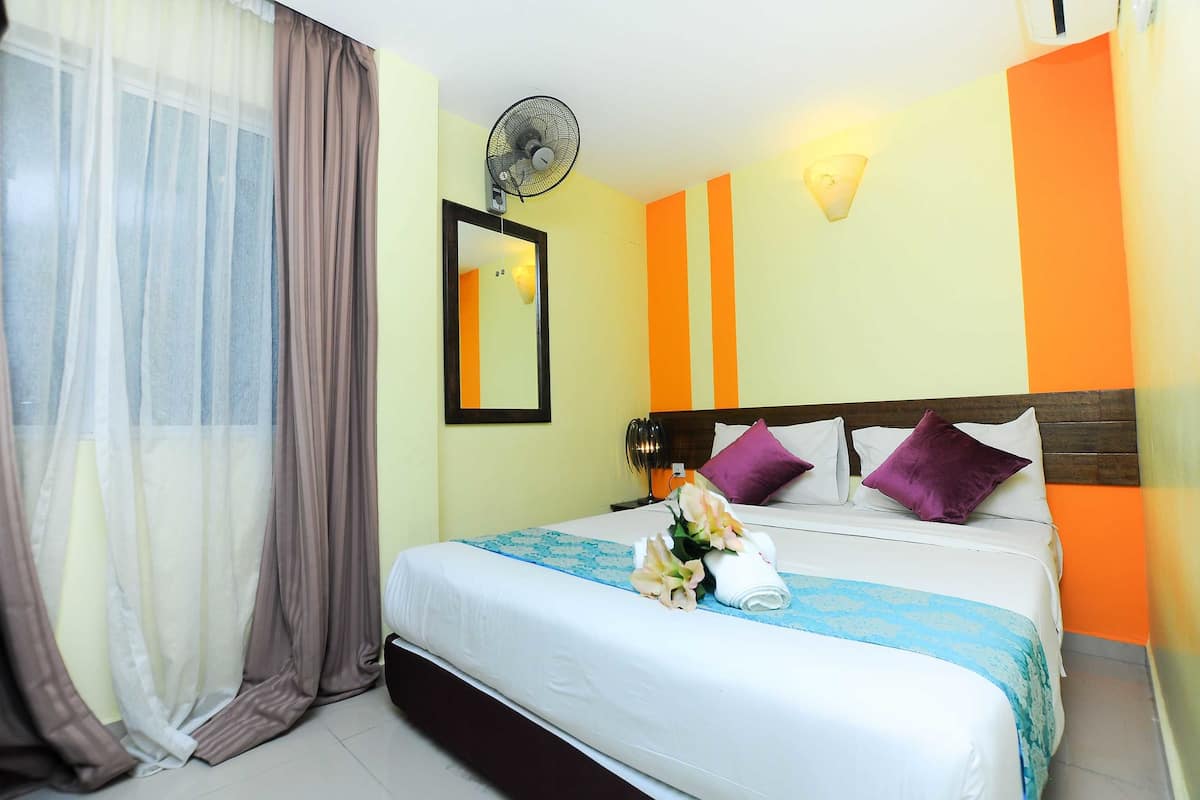 Desk, free WiFi, bed sheets
