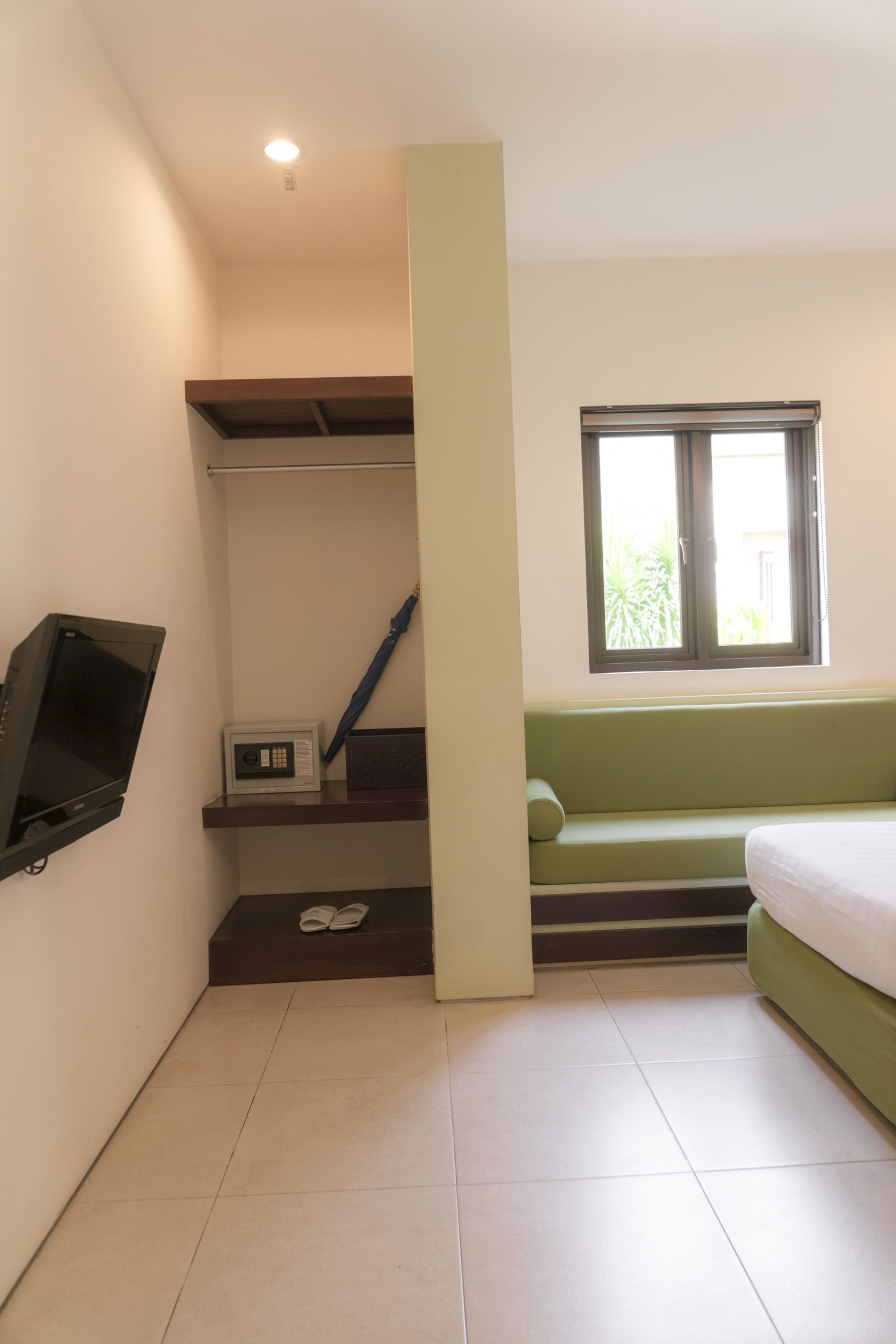 standard room | in-room safe, desk, laptop workspace, iron/ironing board