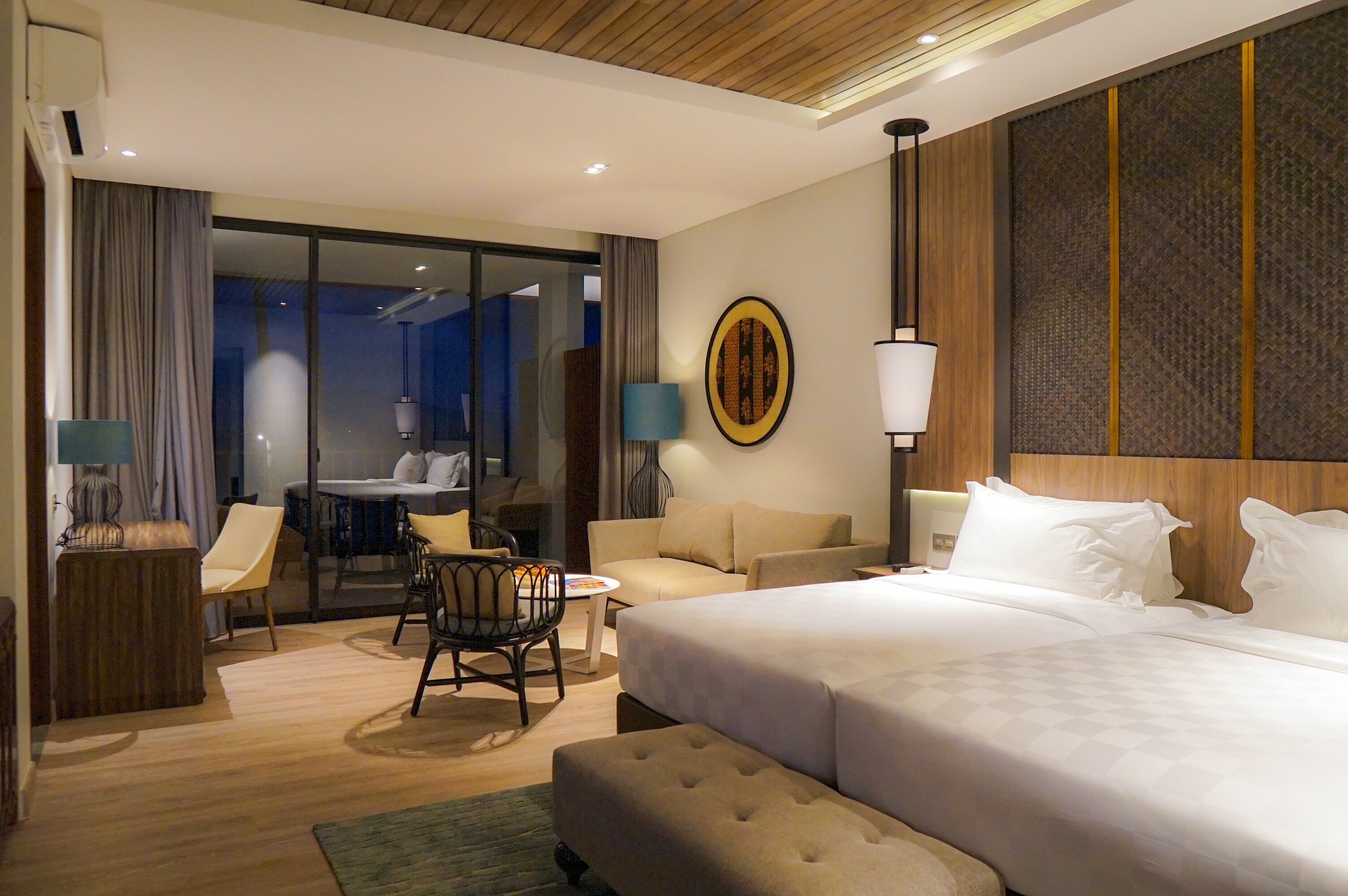 Ocean Suite | In-room safe, desk, laptop workspace, iron/ironing board