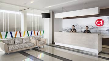In-room safe, free WiFi, bed sheets